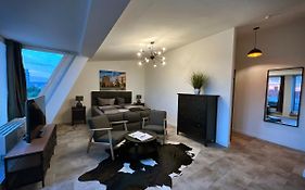 Talgarten Penthouse 1